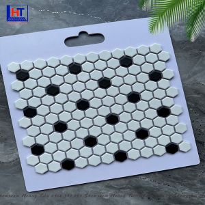 Gạch Mosaic Lục Giác Nhỏ Màu Trắng Chấm HT9539 Đen